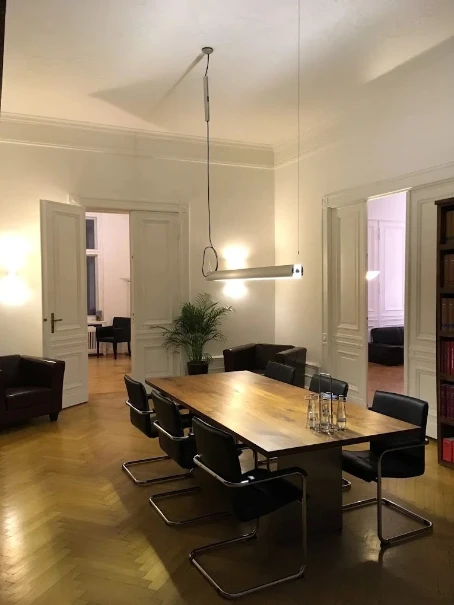 Besprechungsraum der Kanzlei Skana in Berlin-Charlottenburg
